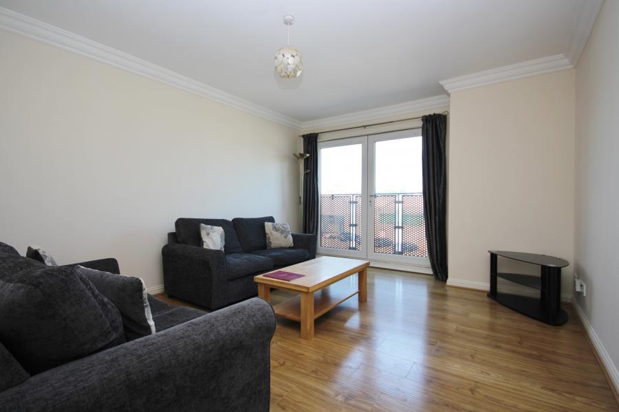 Flat Dawson Road in Glasgow