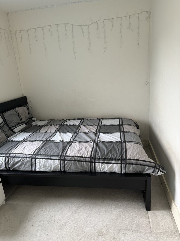 Room Living Well Street in Sandwell