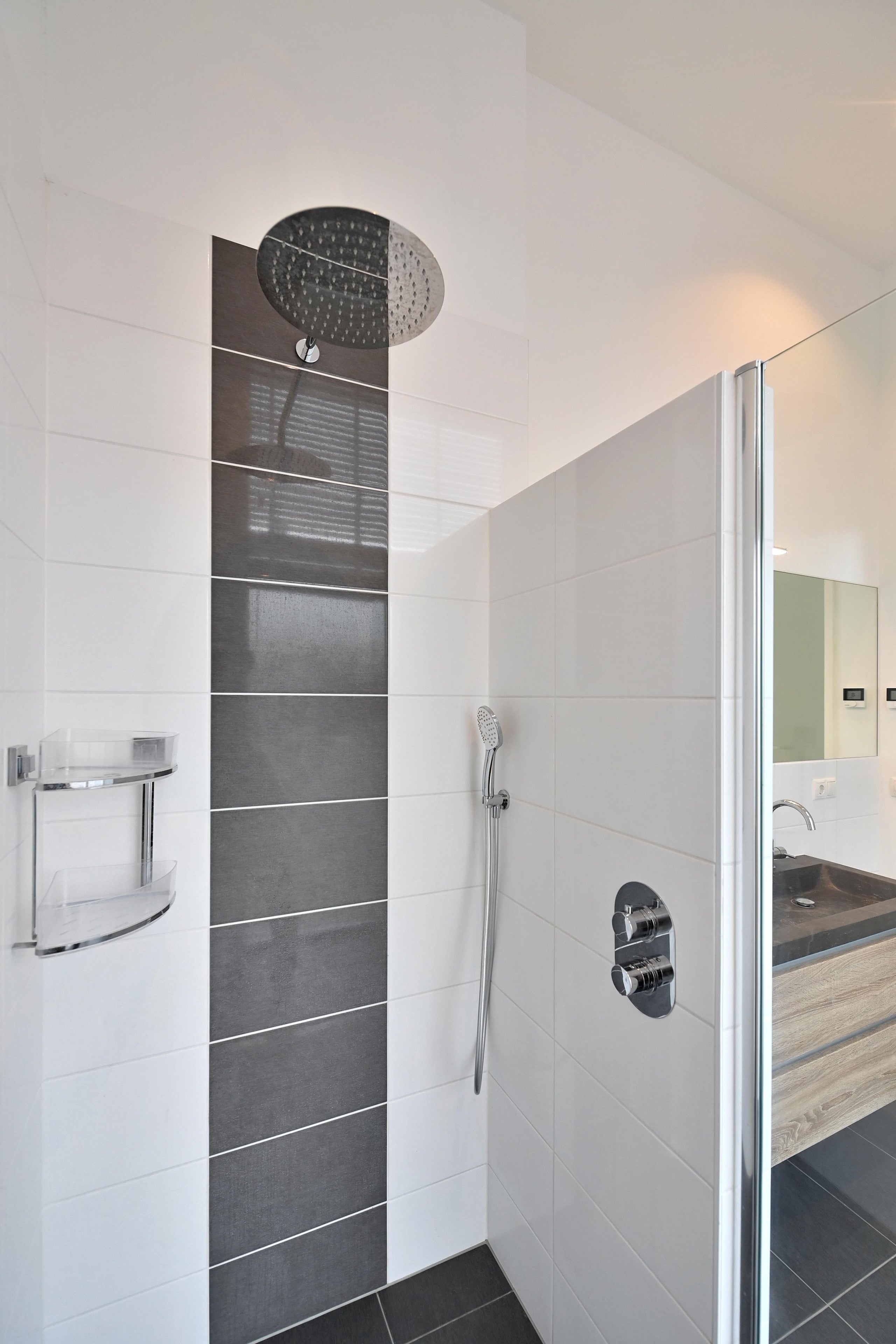 Woning te huur: Keucheniusstraat, Huizen