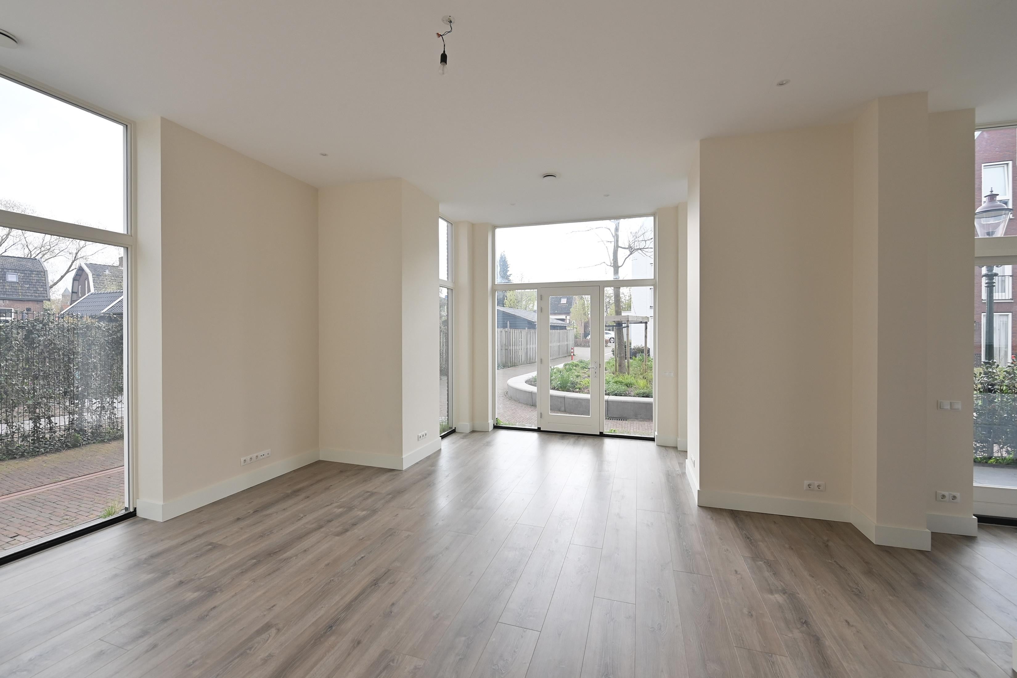Woning te huur: Keucheniusstraat, Huizen