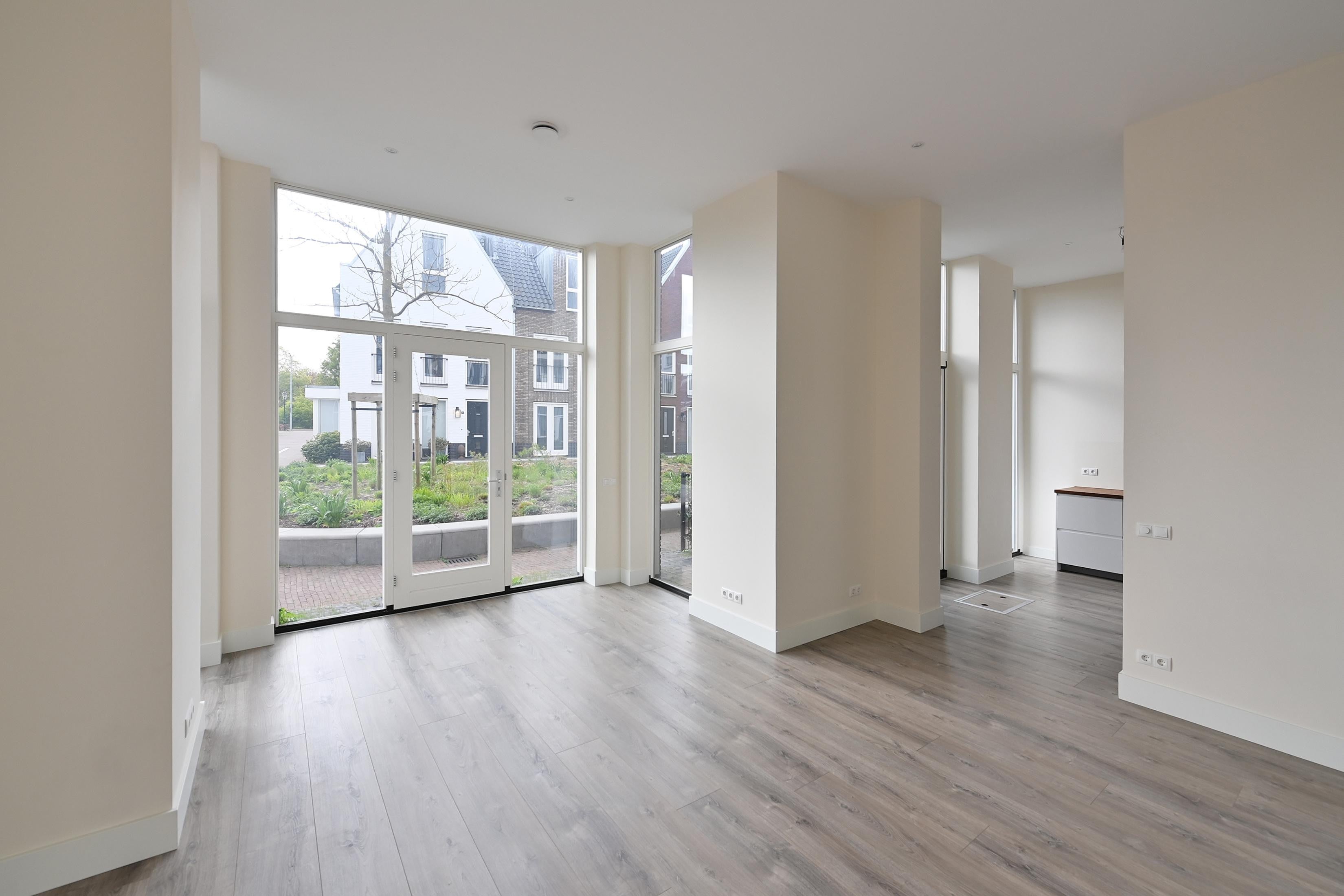 Woning te huur: Keucheniusstraat, Huizen