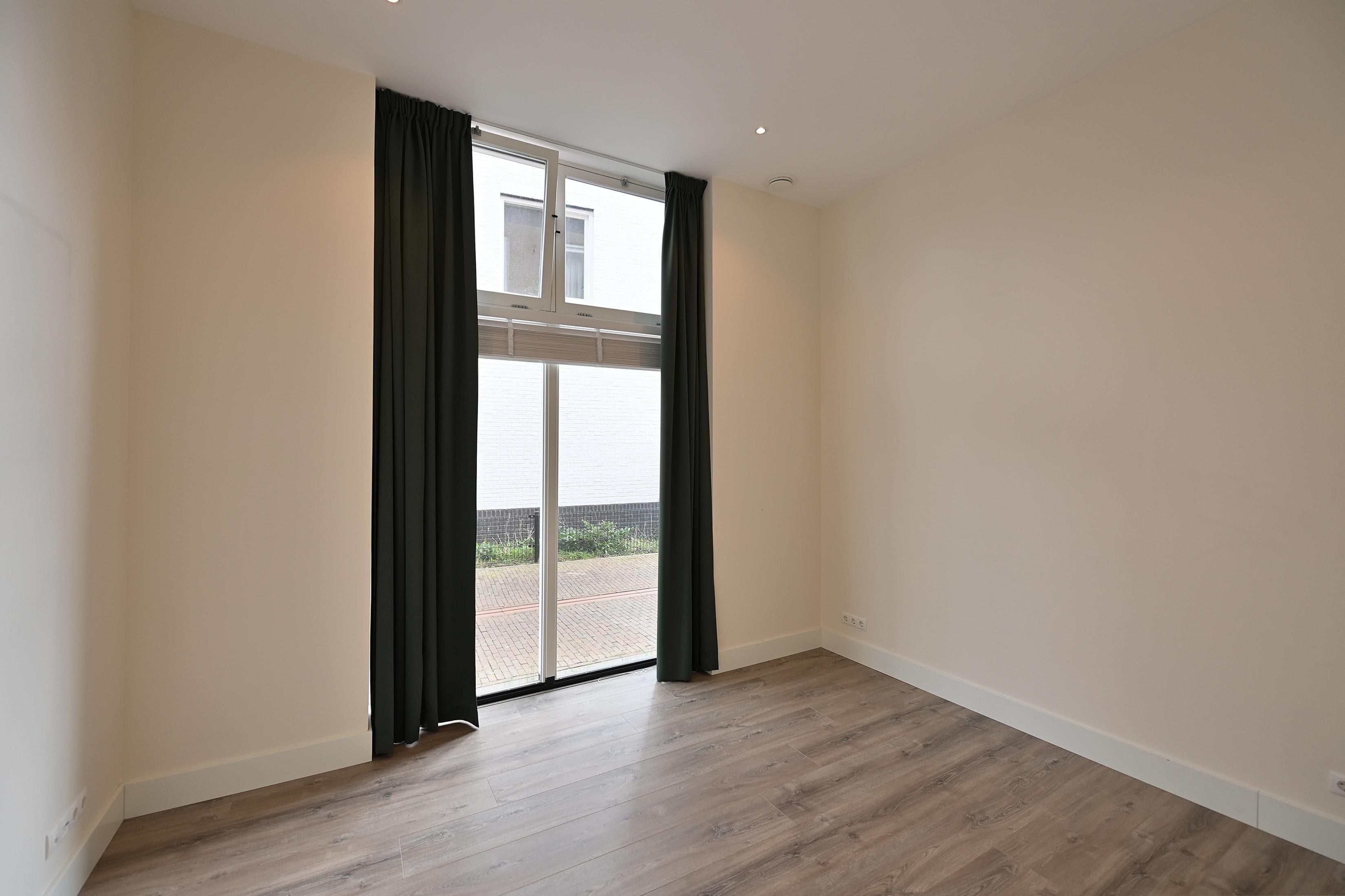 Woning te huur: Keucheniusstraat, Huizen