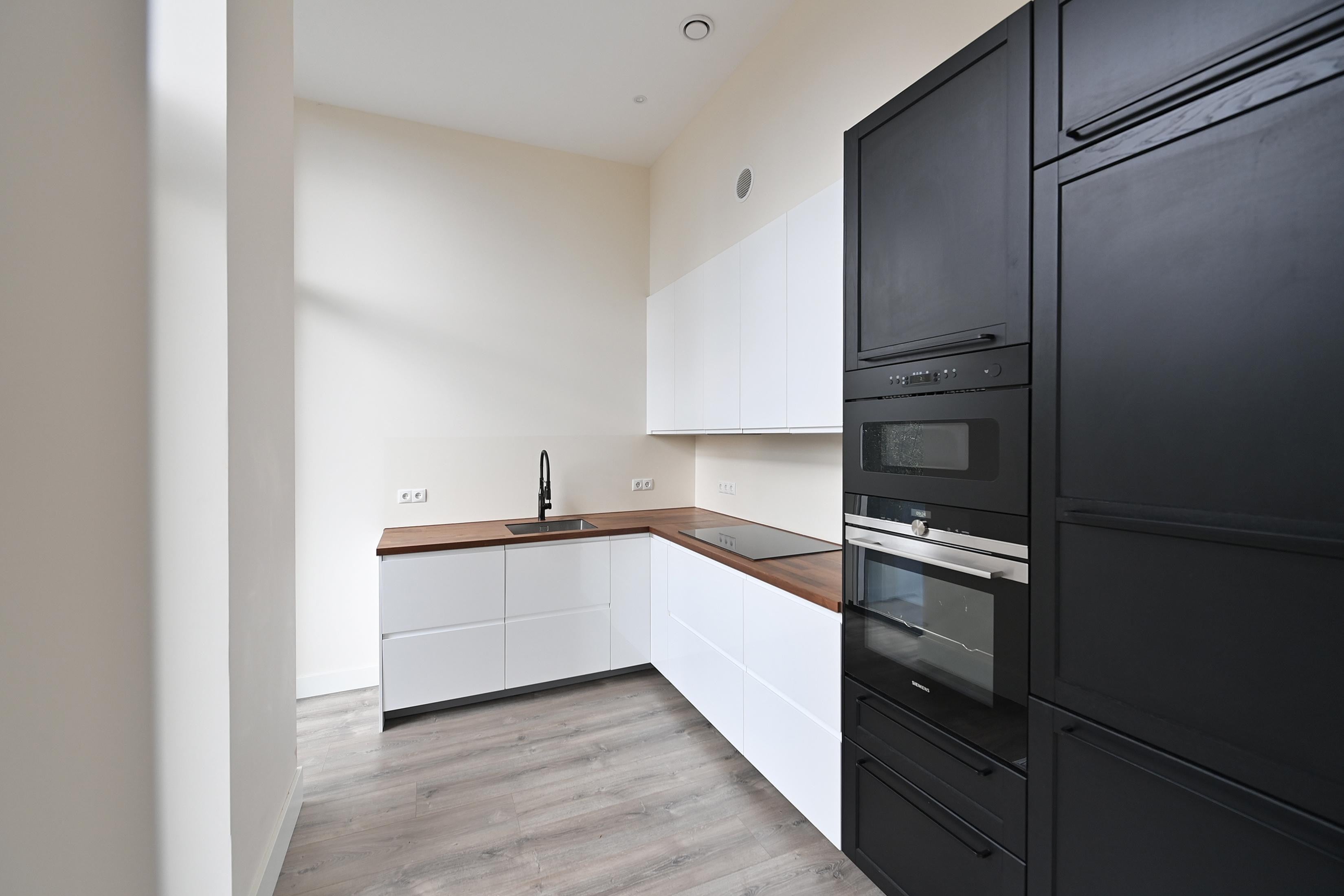 Woning te huur: Keucheniusstraat, Huizen