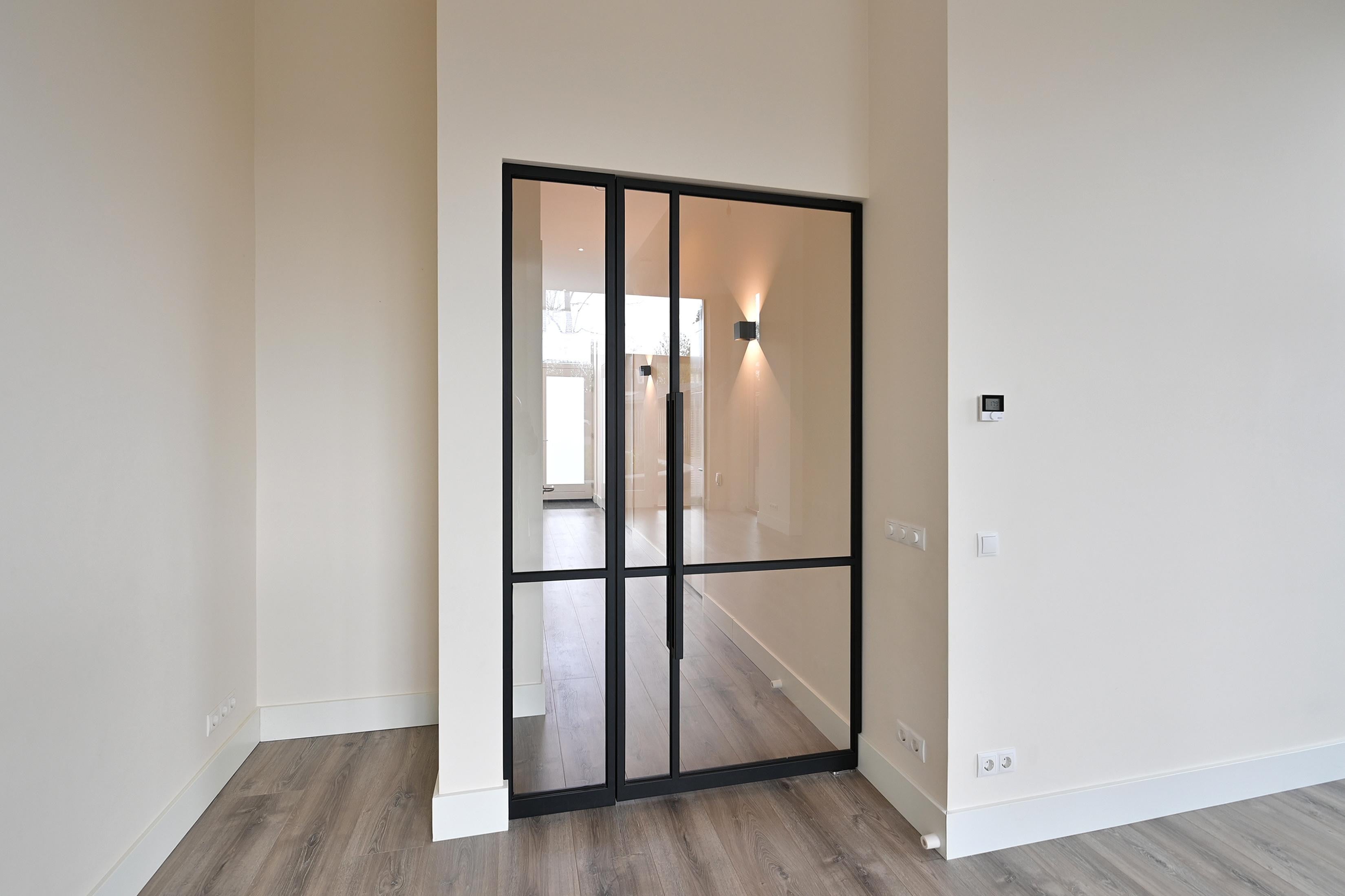 Woning te huur: Keucheniusstraat, Huizen