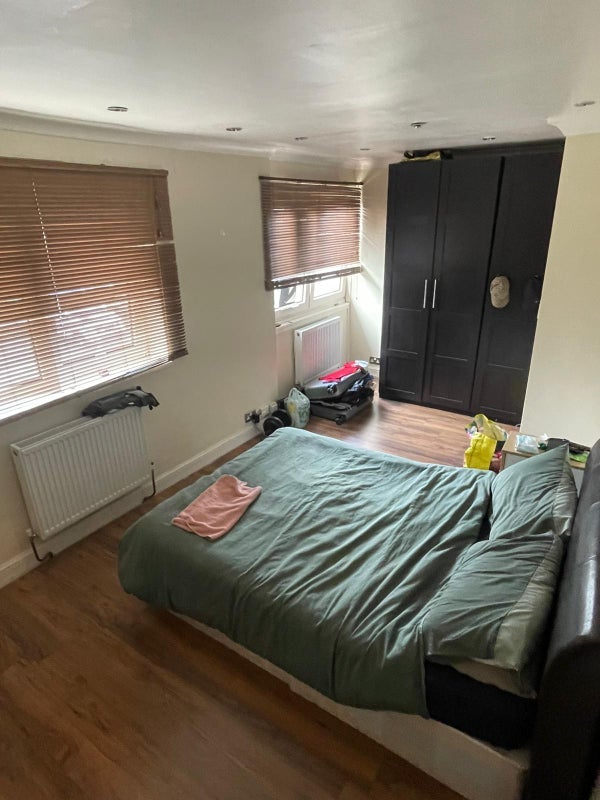 Room Horndean Close in Greater London