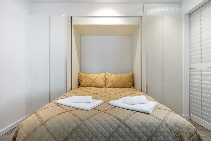 Flat Spencer Place in City of Westminster