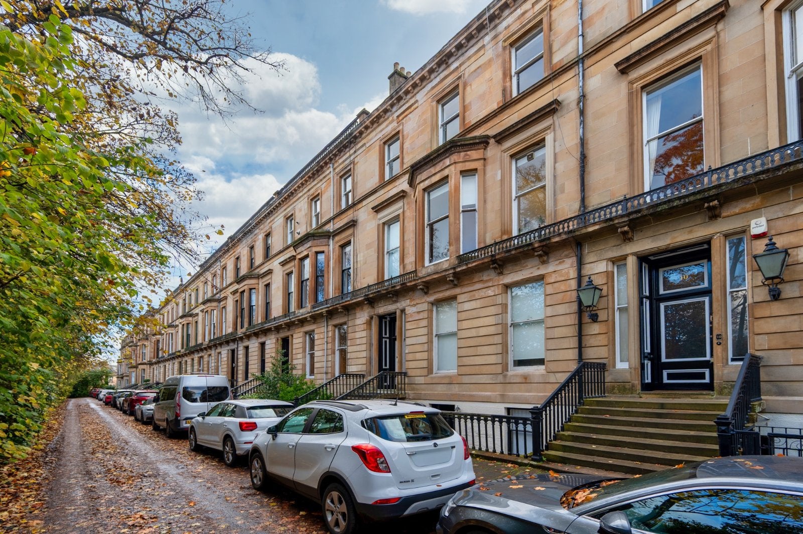 Flat Crown Gardens in Glasgow