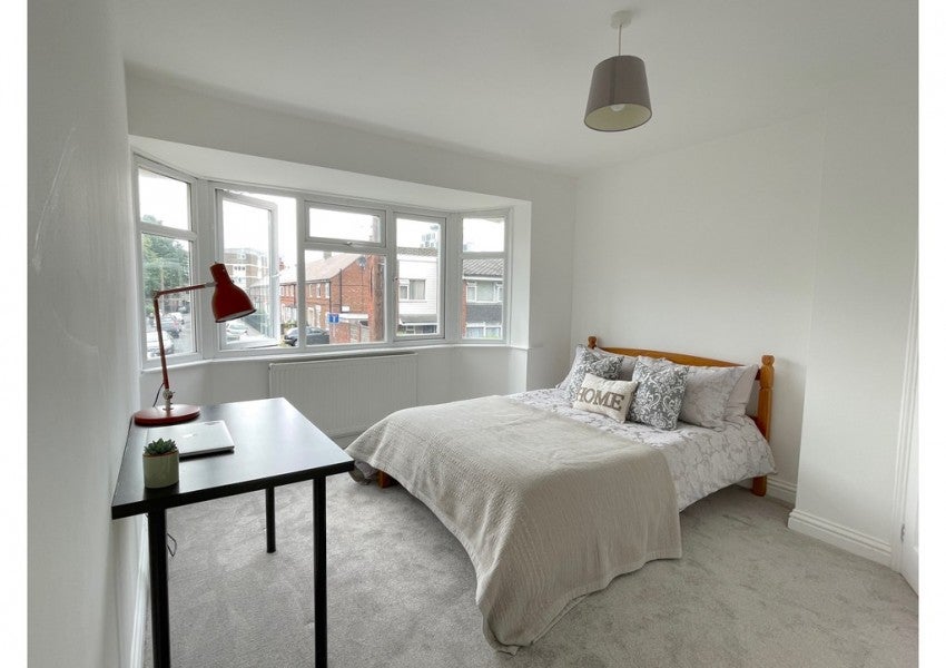 House Dunsmore Close in Portsmouth