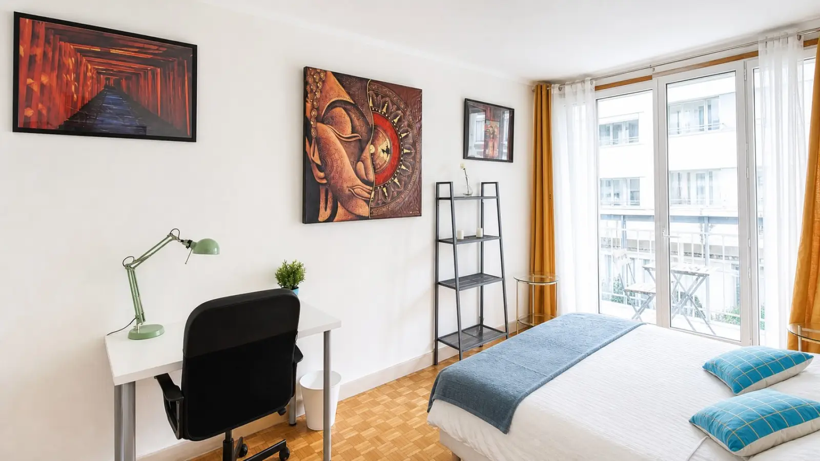 Room Rue des Pyrénées in Paris