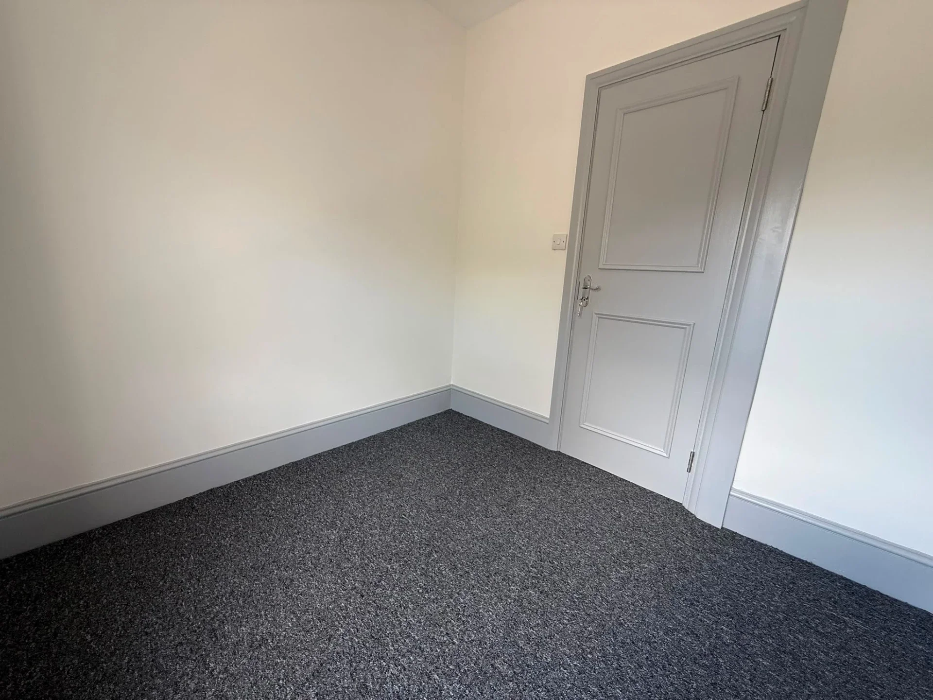 Flat Kilburn Lane in Greater London