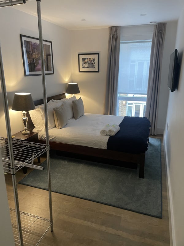 Room Lamb Walk in Greater London