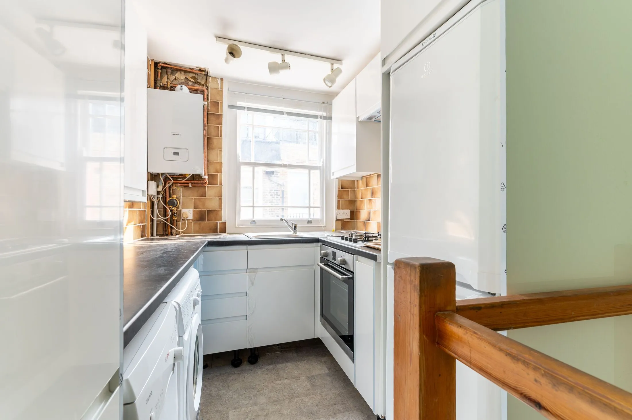 Flat Drayson Mews in Greater London