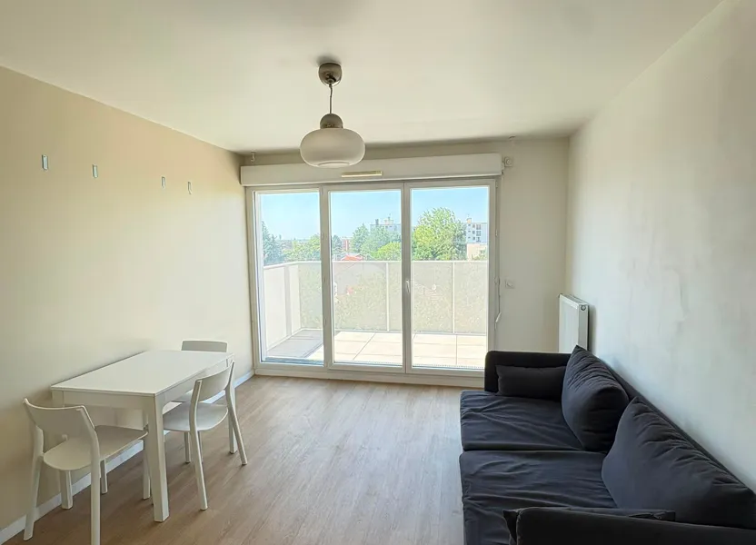 Flat Rue Dominique Adenot in Champigny-sur-Marne