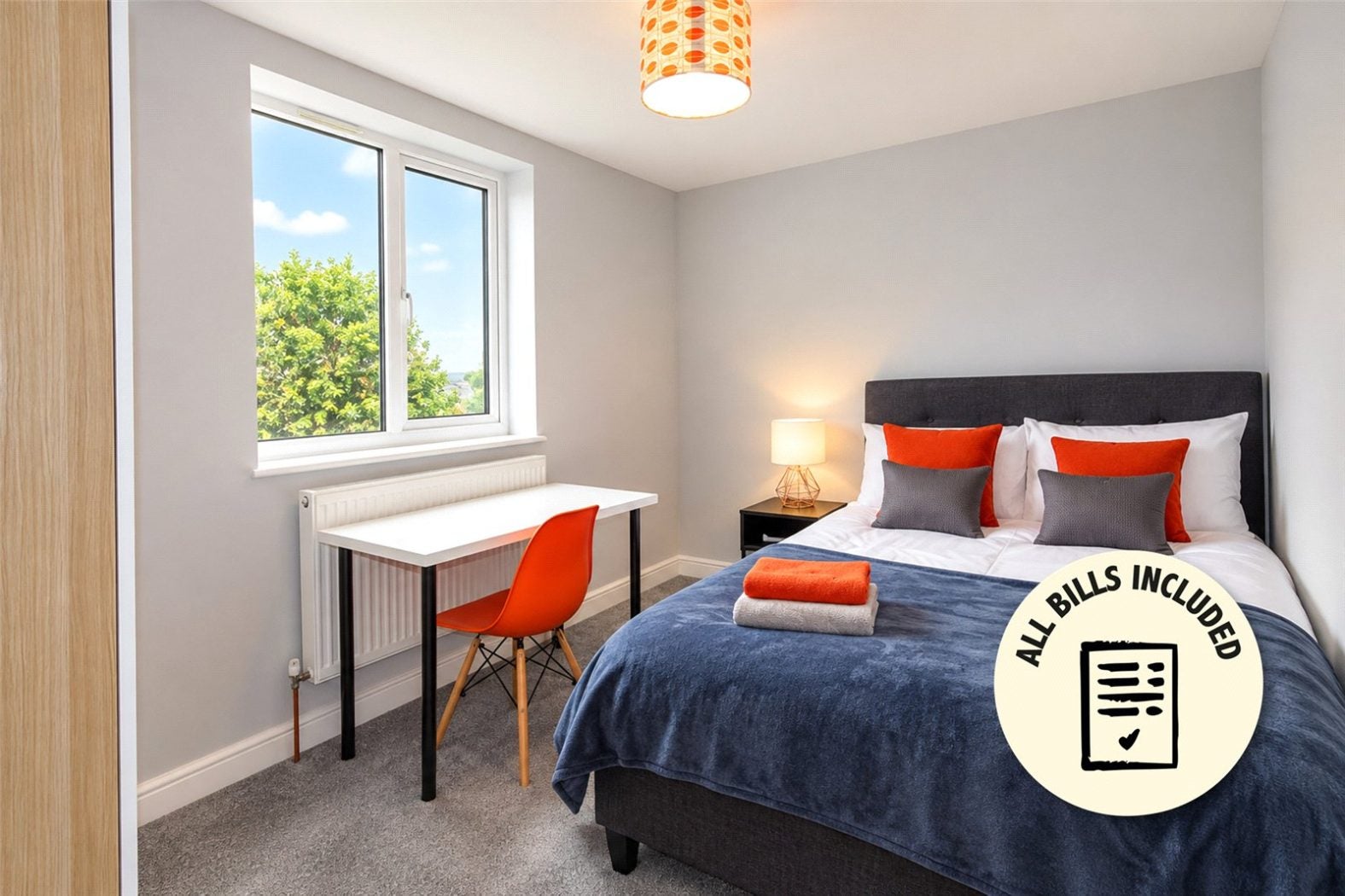 Room Selworthy Road in Bristol