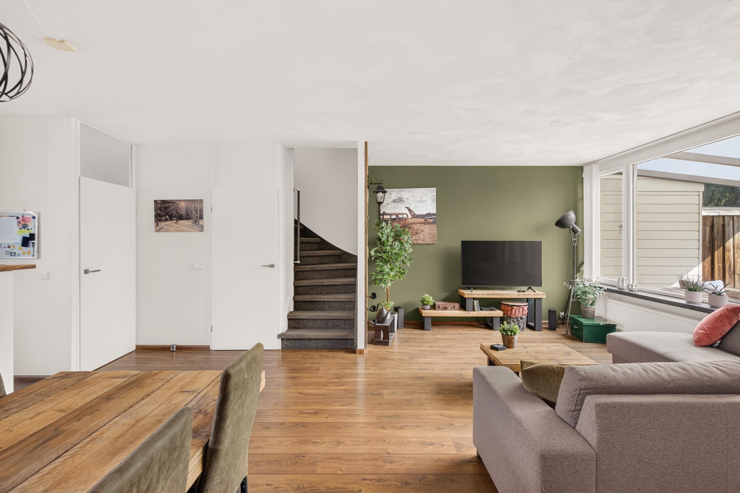 Tussenwoning te koop: Geleenhof 18, Eindhoven