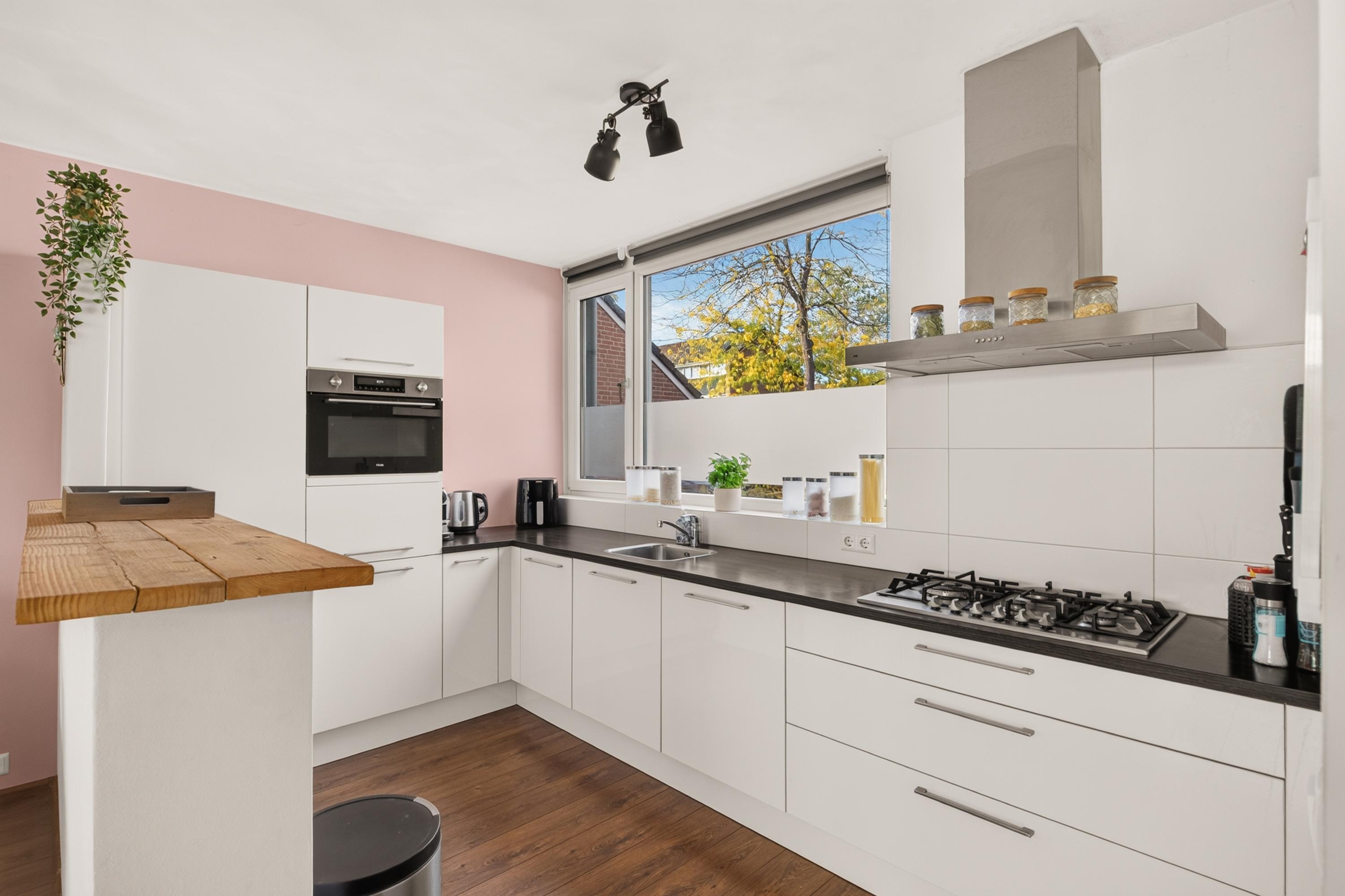 Tussenwoning te koop: Geleenhof 18, Eindhoven