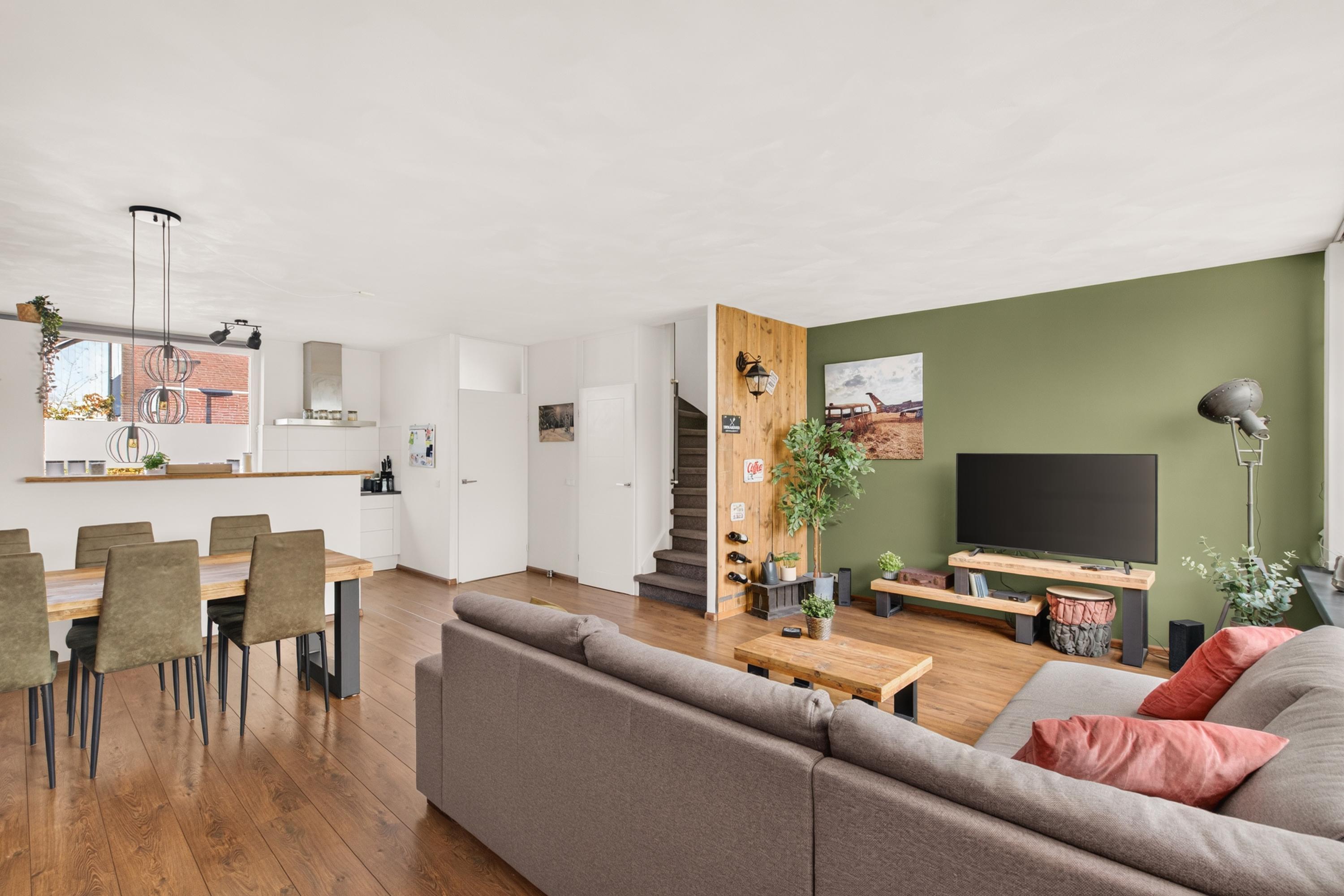 Tussenwoning te koop: Geleenhof 18, Eindhoven