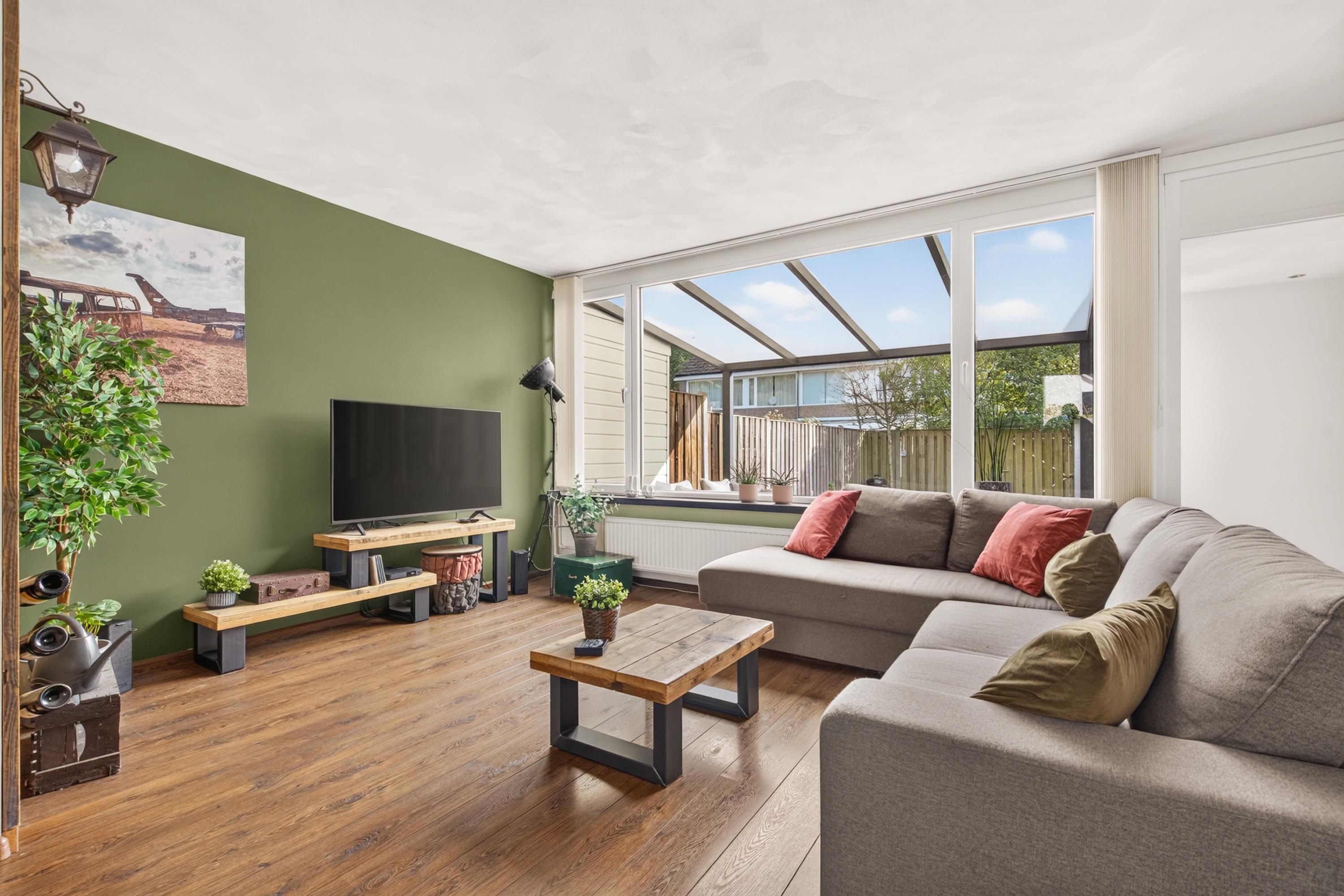 Tussenwoning te koop: Geleenhof 18, Eindhoven