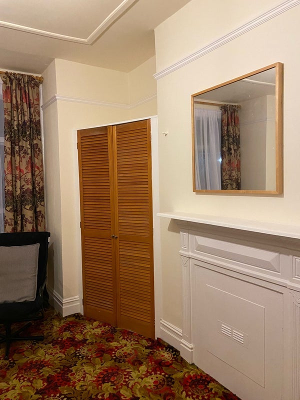 Room Ormiston Grove in Greater London