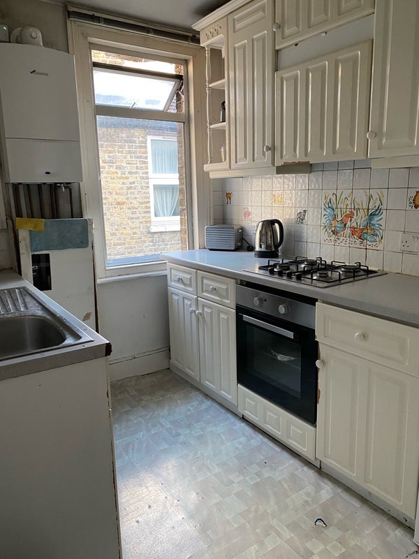 Room Ormiston Grove in Greater London