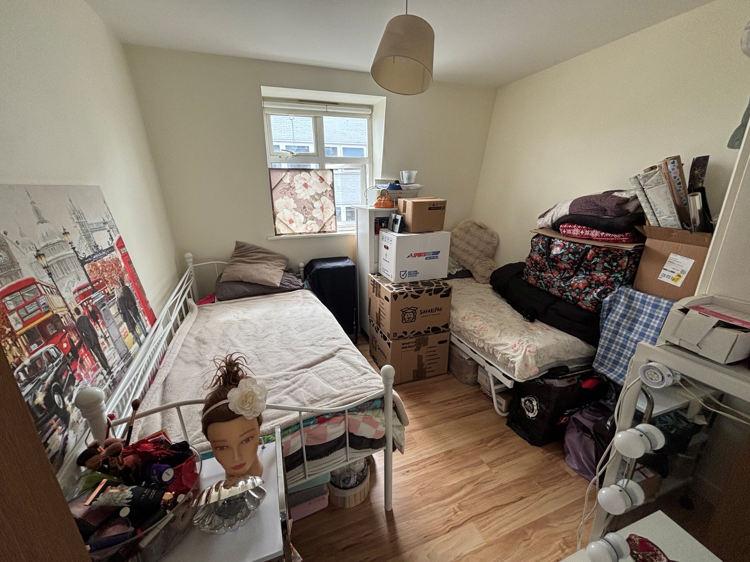 Flat Howard Road in Greater London