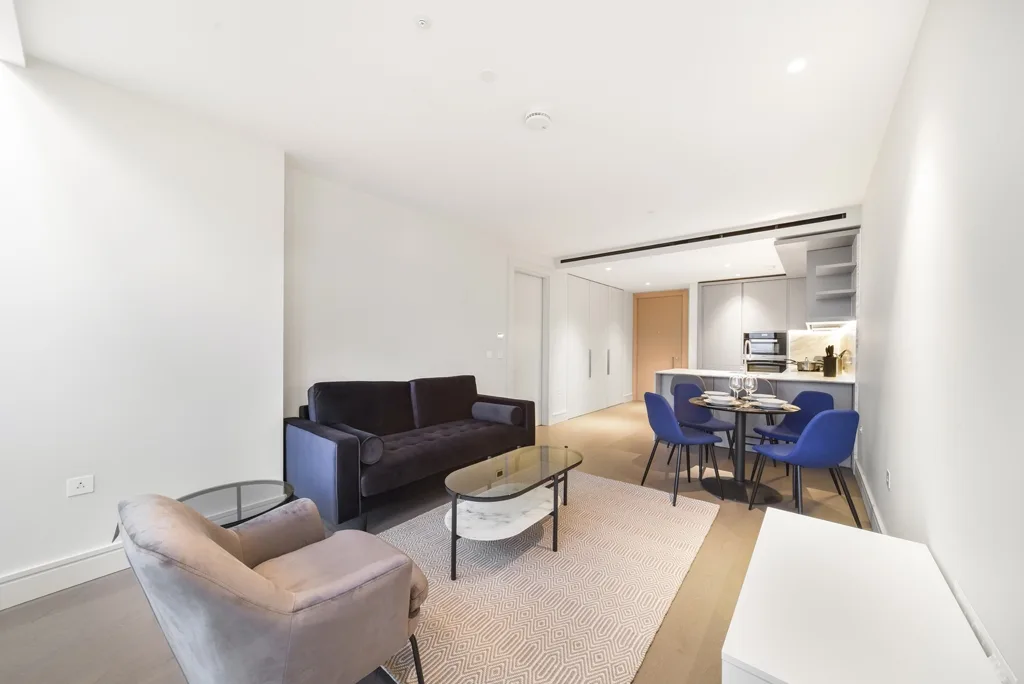 Flat Bishopsgate in City of London