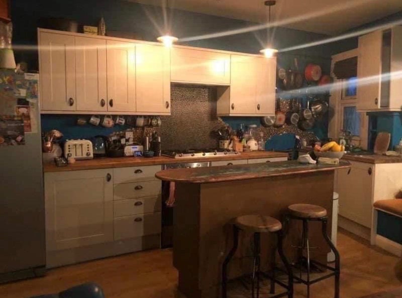 Room Plashet Road in Greater London