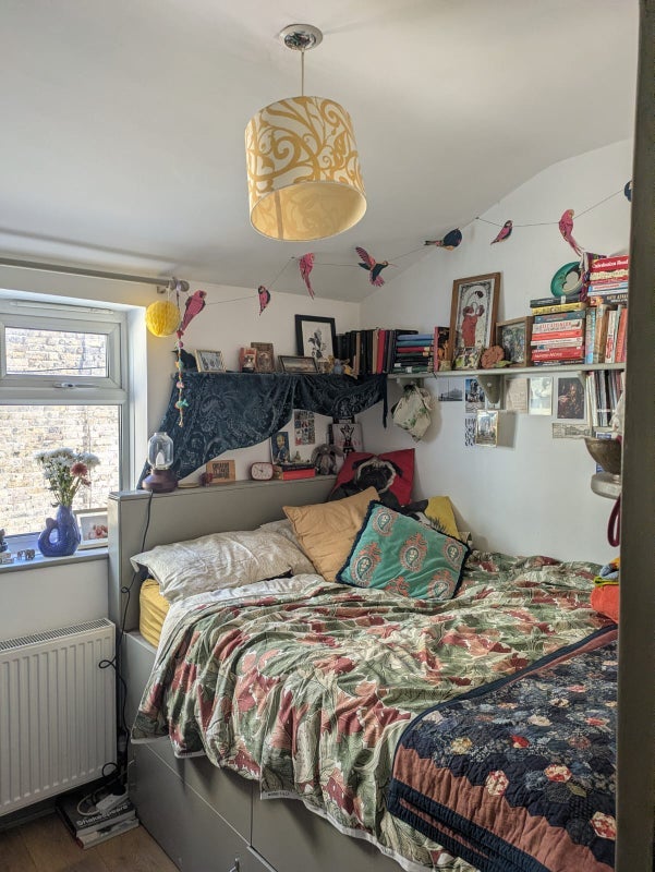 Room Plashet Road in Greater London