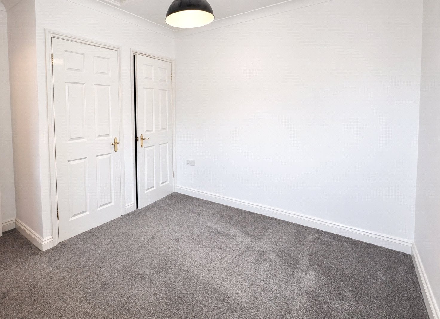 Flat St Georges Yard in Waverley