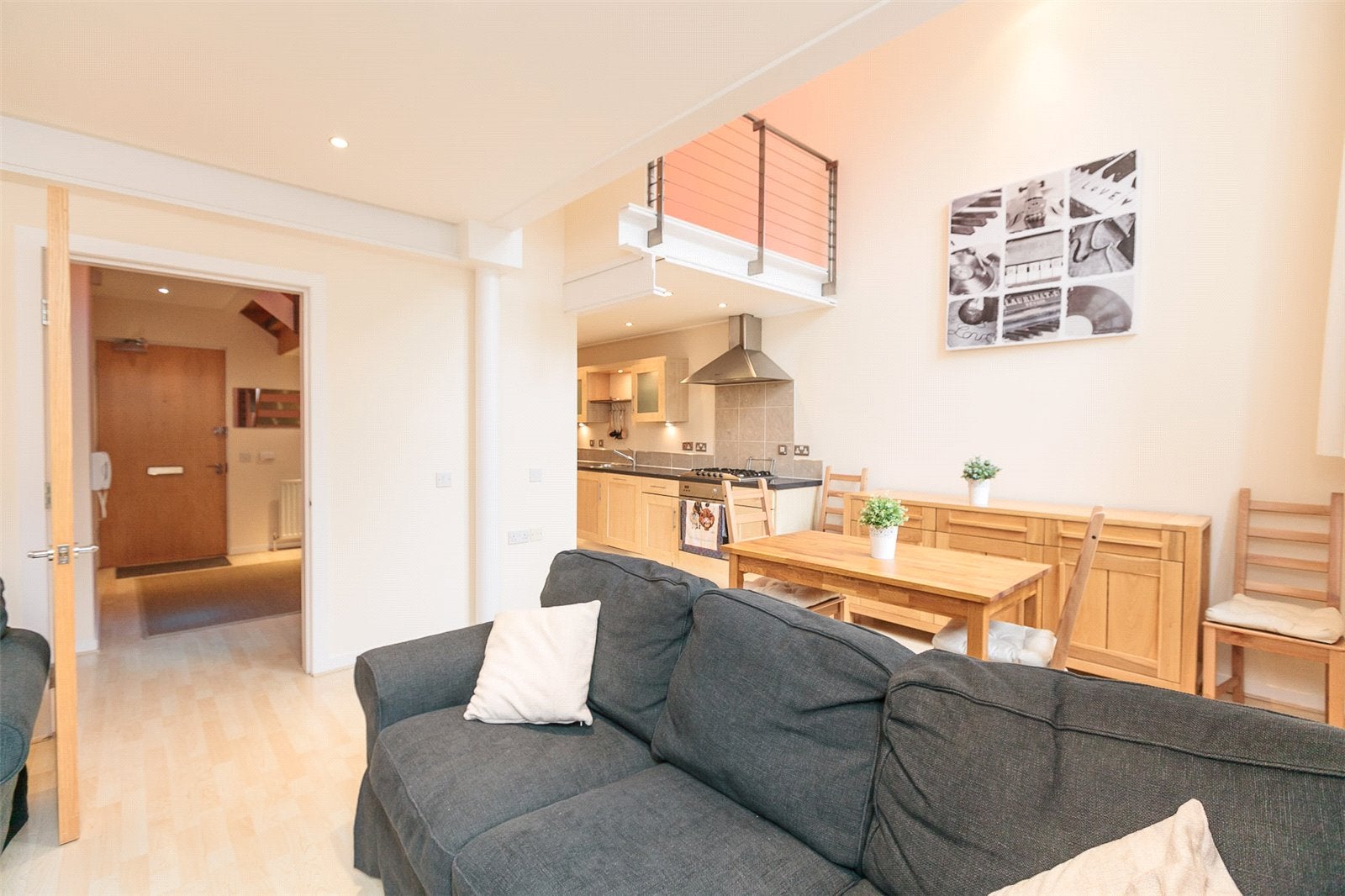 Flat Giles Street in City of Edinburgh