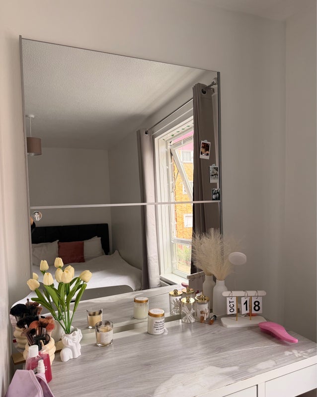 Room Lovelinch Close in Greater London