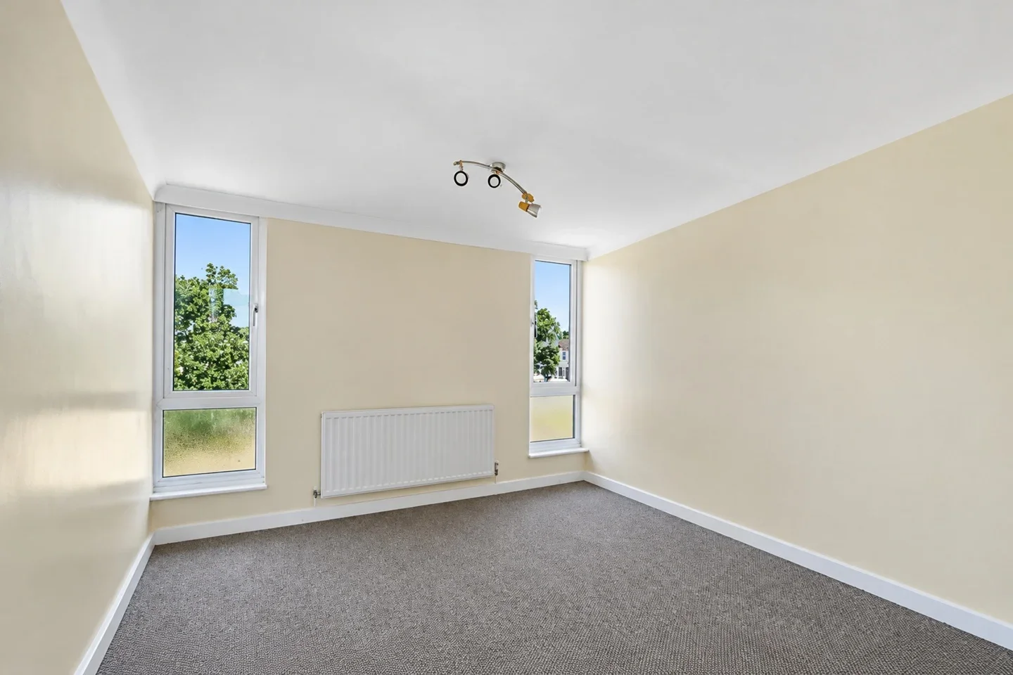 House Aluric Close in Chadwell St Mary