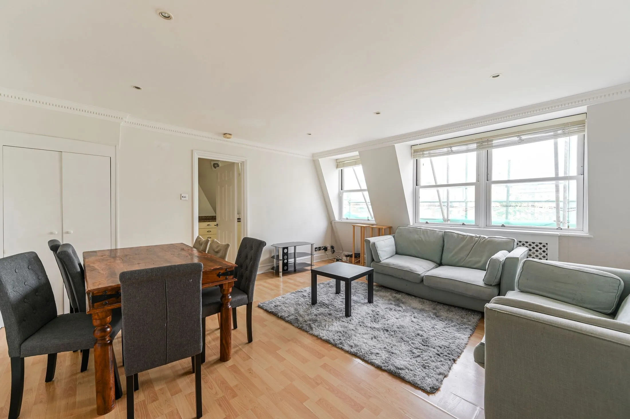 Flat Drayton Gardens in Greater London