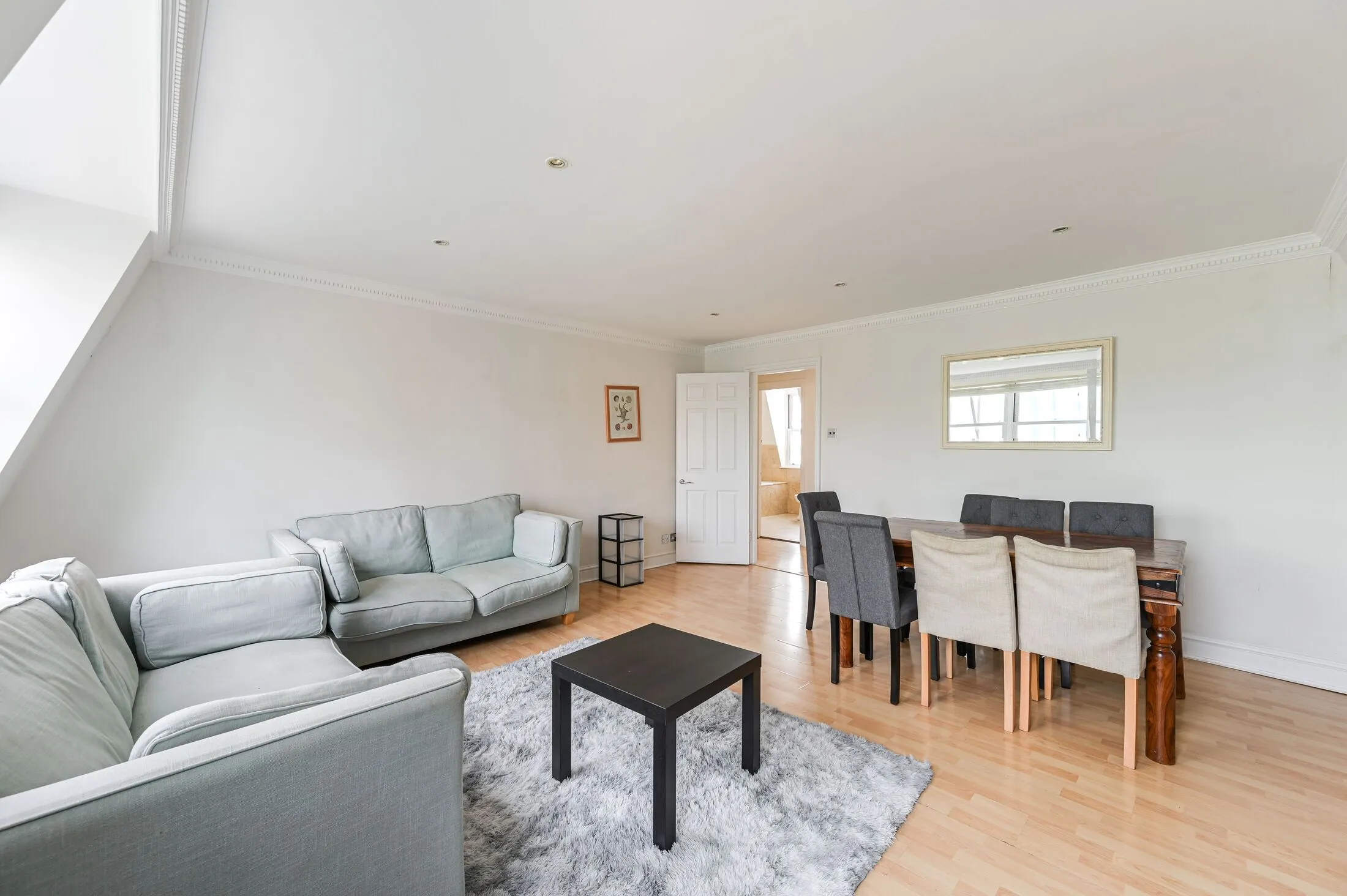 Flat Drayton Gardens in Greater London