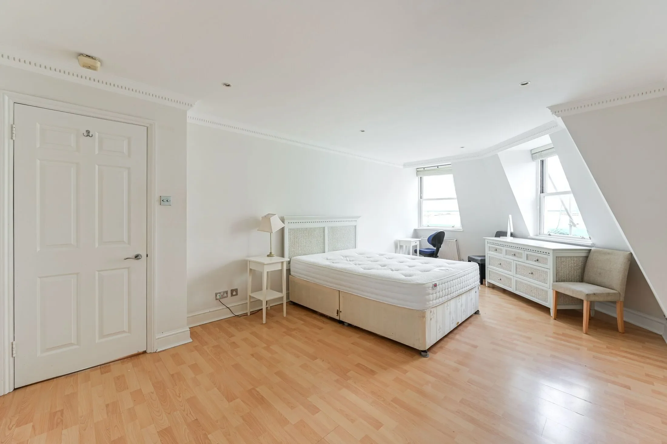Flat Drayton Gardens in Greater London