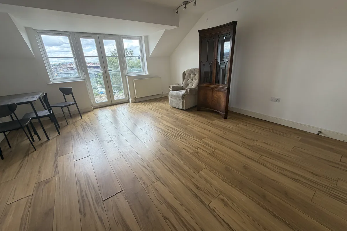 Flat Cranmer Road in Bradford