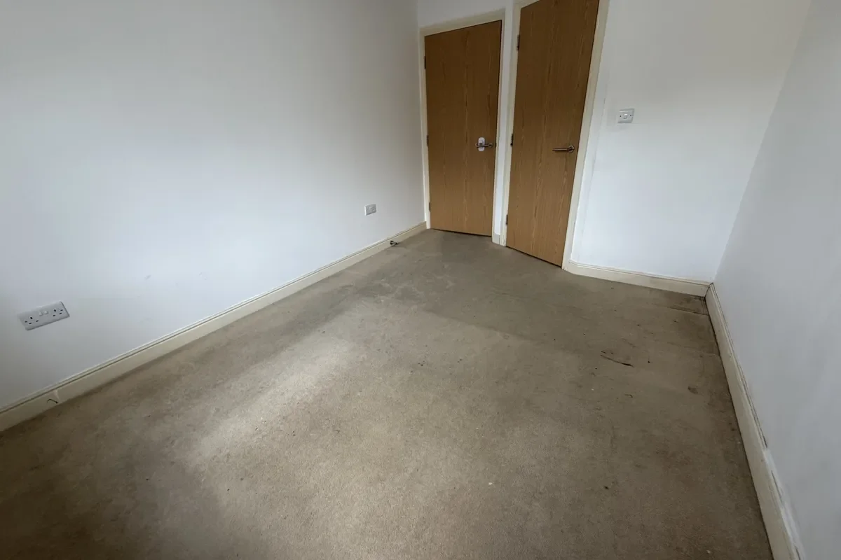 Flat Cranmer Road in Bradford