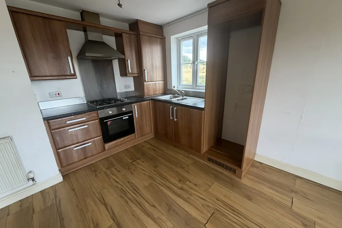 Flat Cranmer Road in Bradford