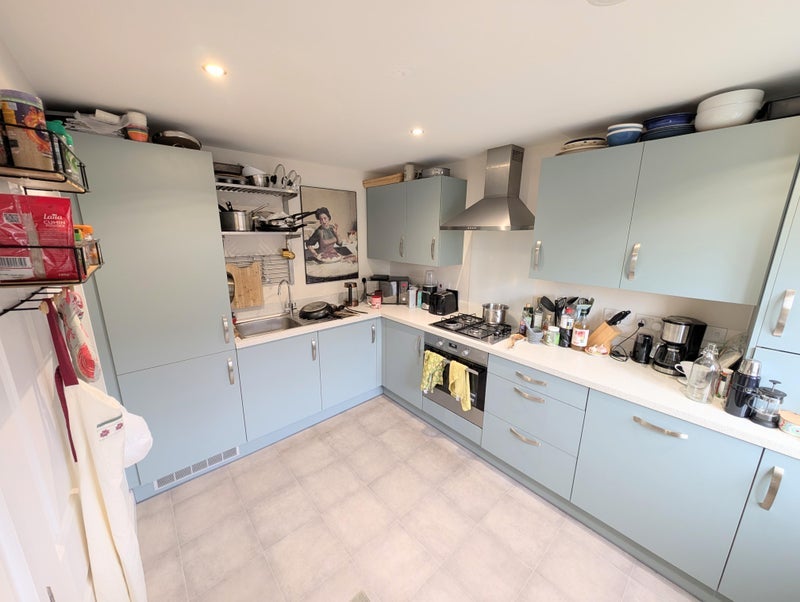 Room Kintore Road in Glasgow