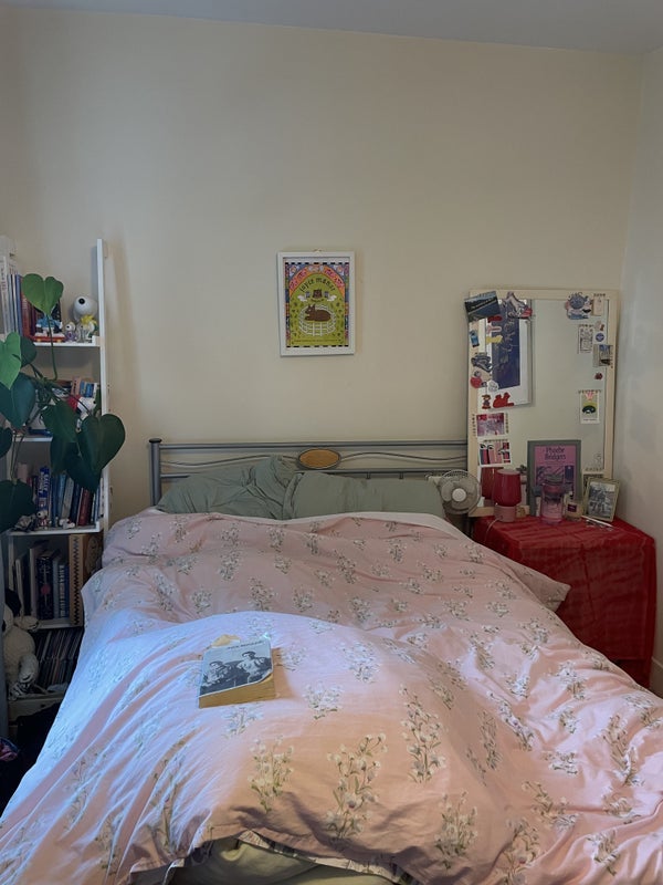 Room Averill Street in Greater London