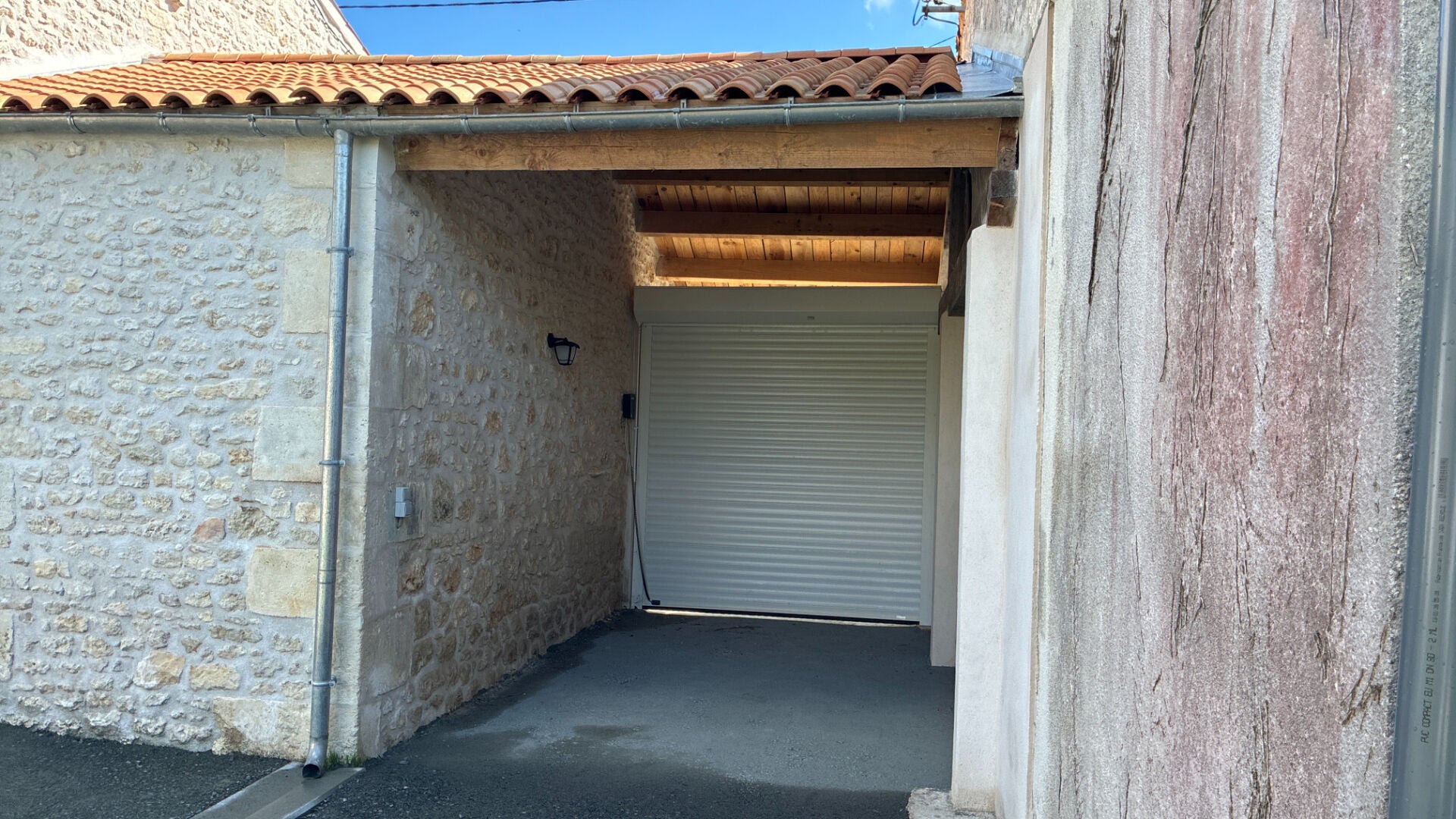 Maison Avenue Bernard Chambenoit à Pont-l'Abbé-d'Arnoult