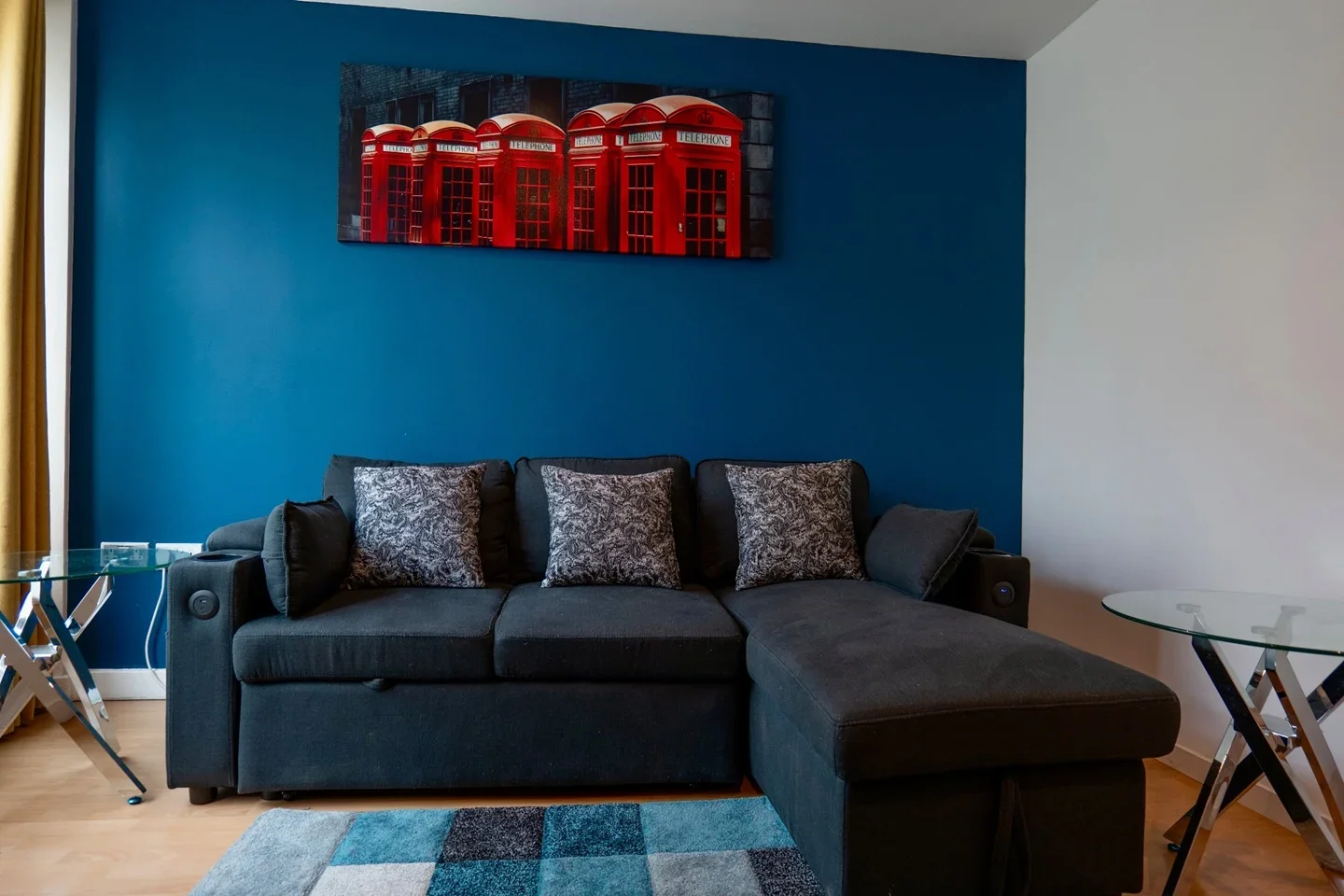 Room Welland Street in Greater London