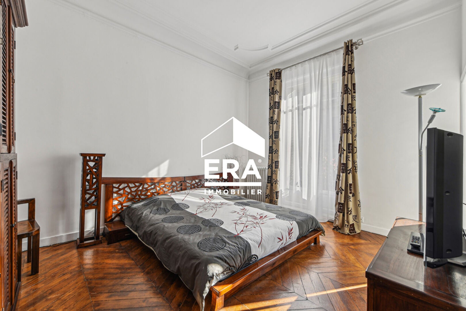 Flat Rue de Constantinople in Paris