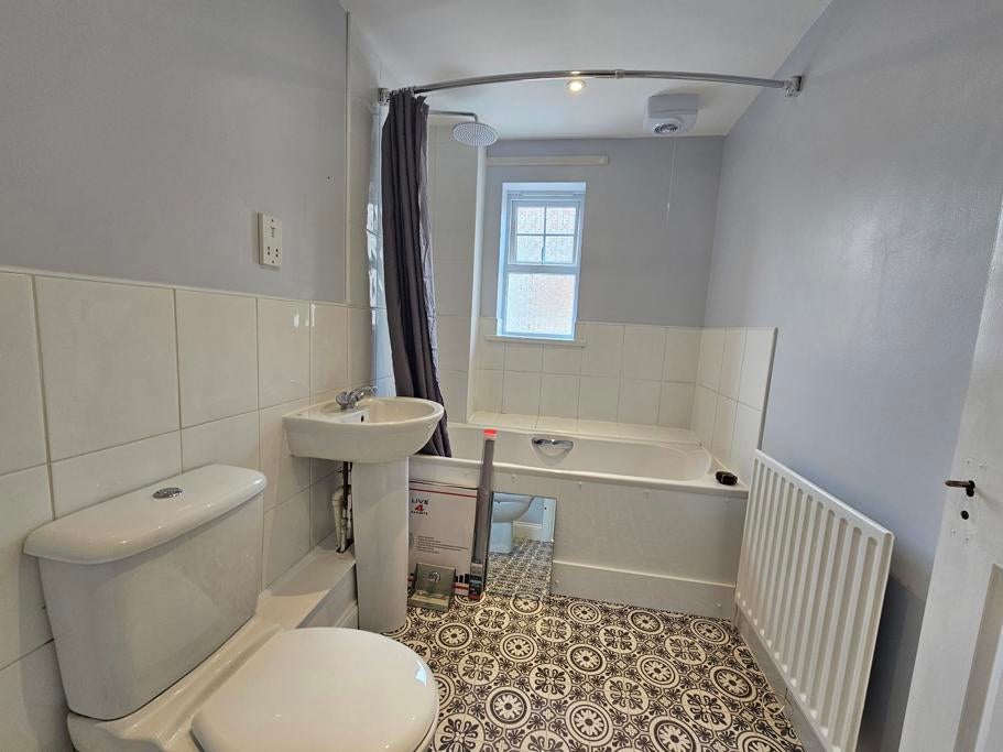 Flat Coniscliffe Road in Darlington