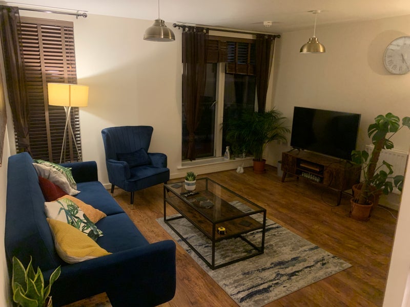 Flat Morris Road in Greater London