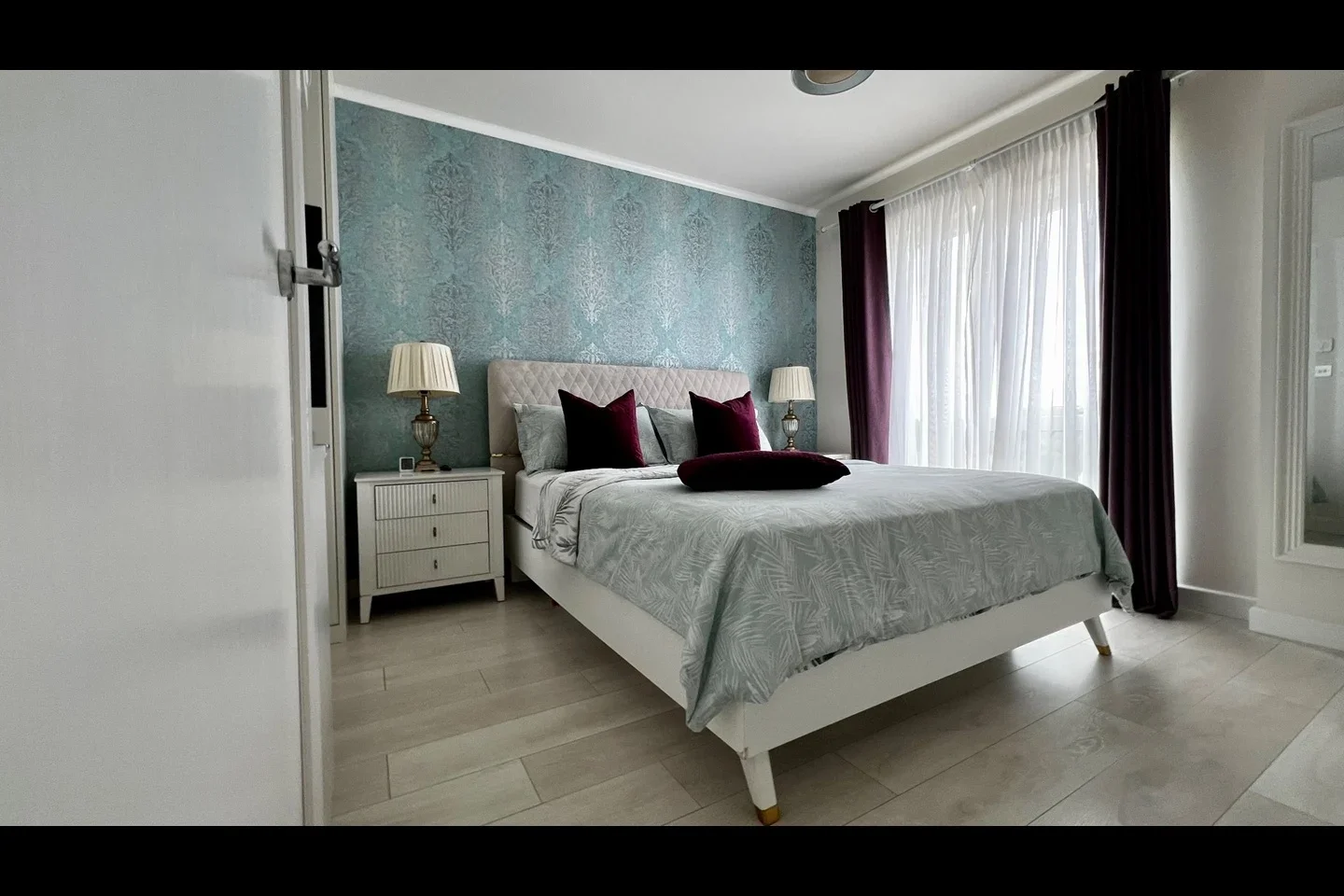 Flat Bittacy Hill in Greater London