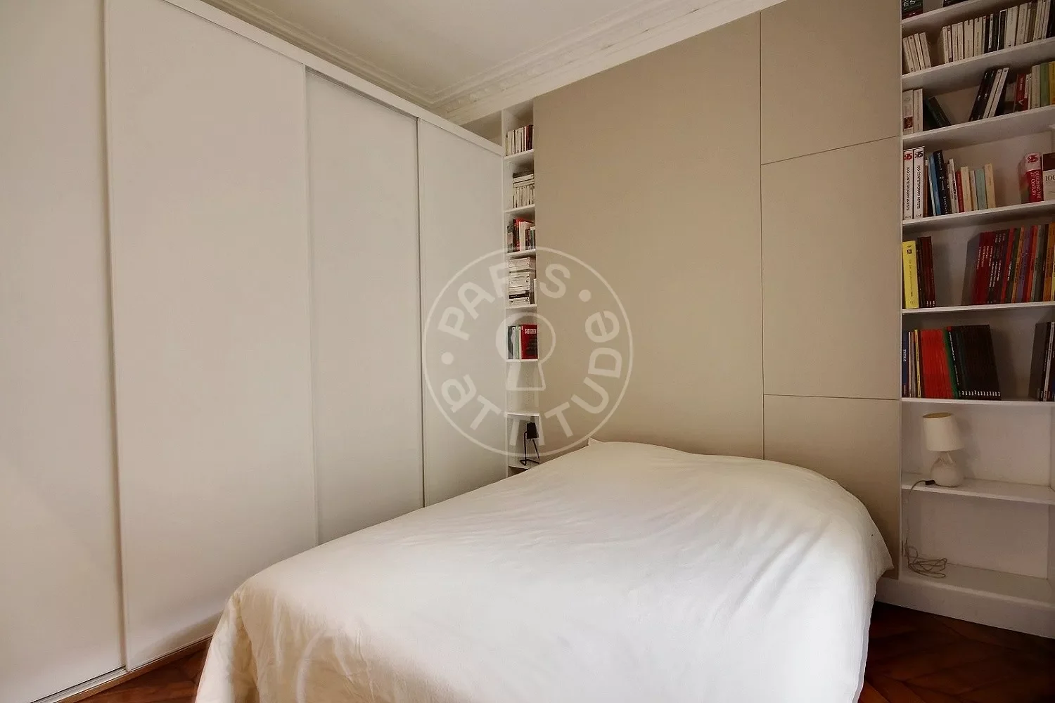 Appartement Rue d'Enghien à Paris