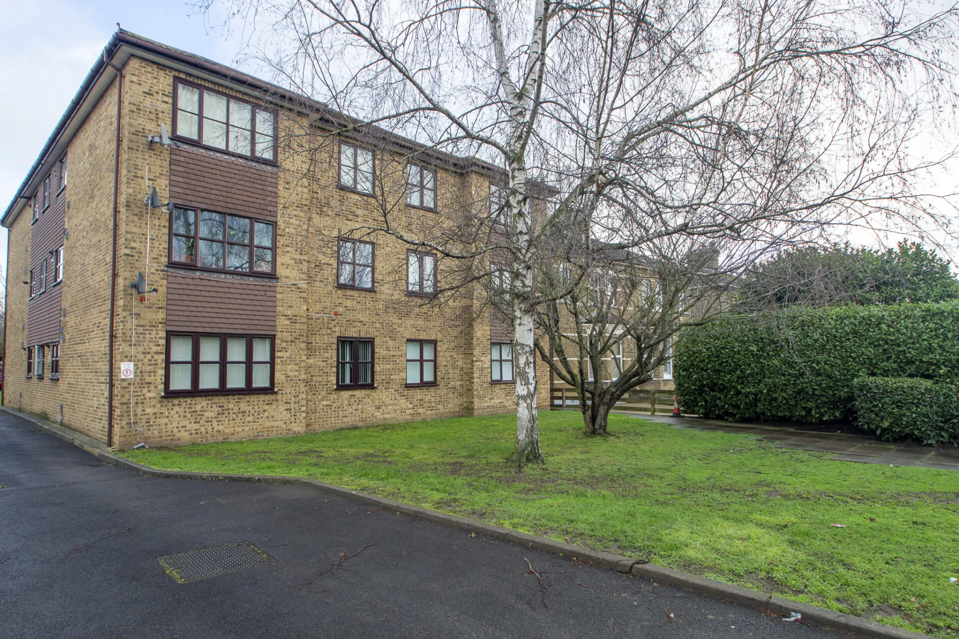 Flat Sidcup Hill in Greater London