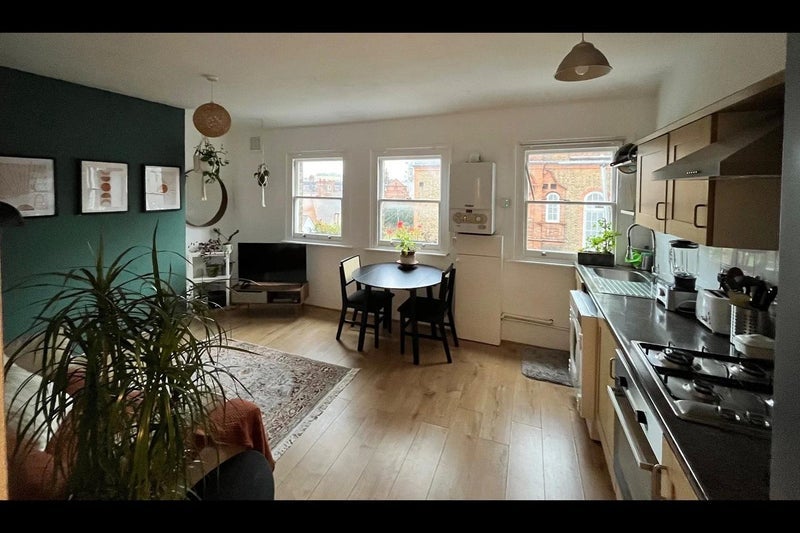 Room Flint Street in Greater London