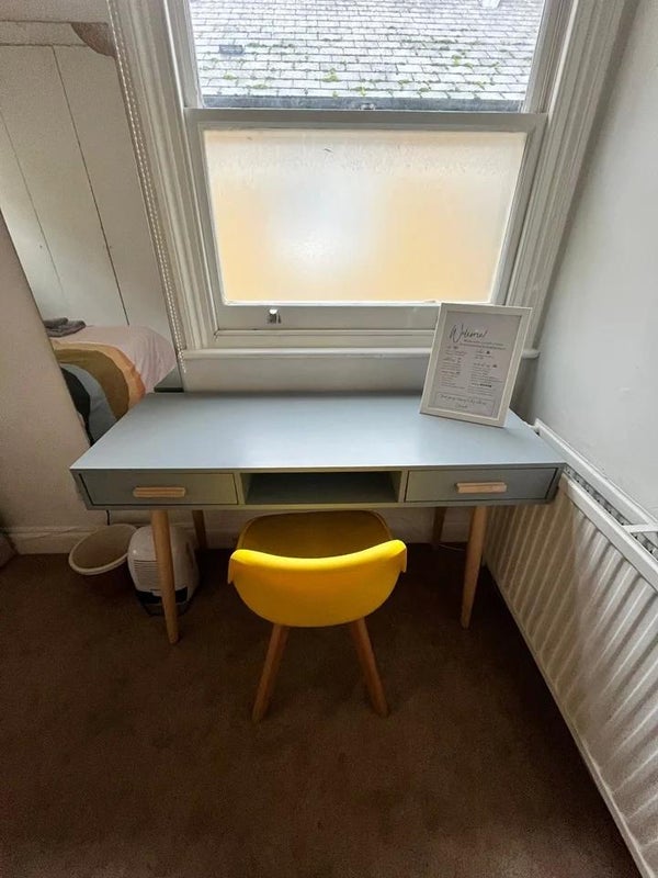 Room Flint Street in Greater London